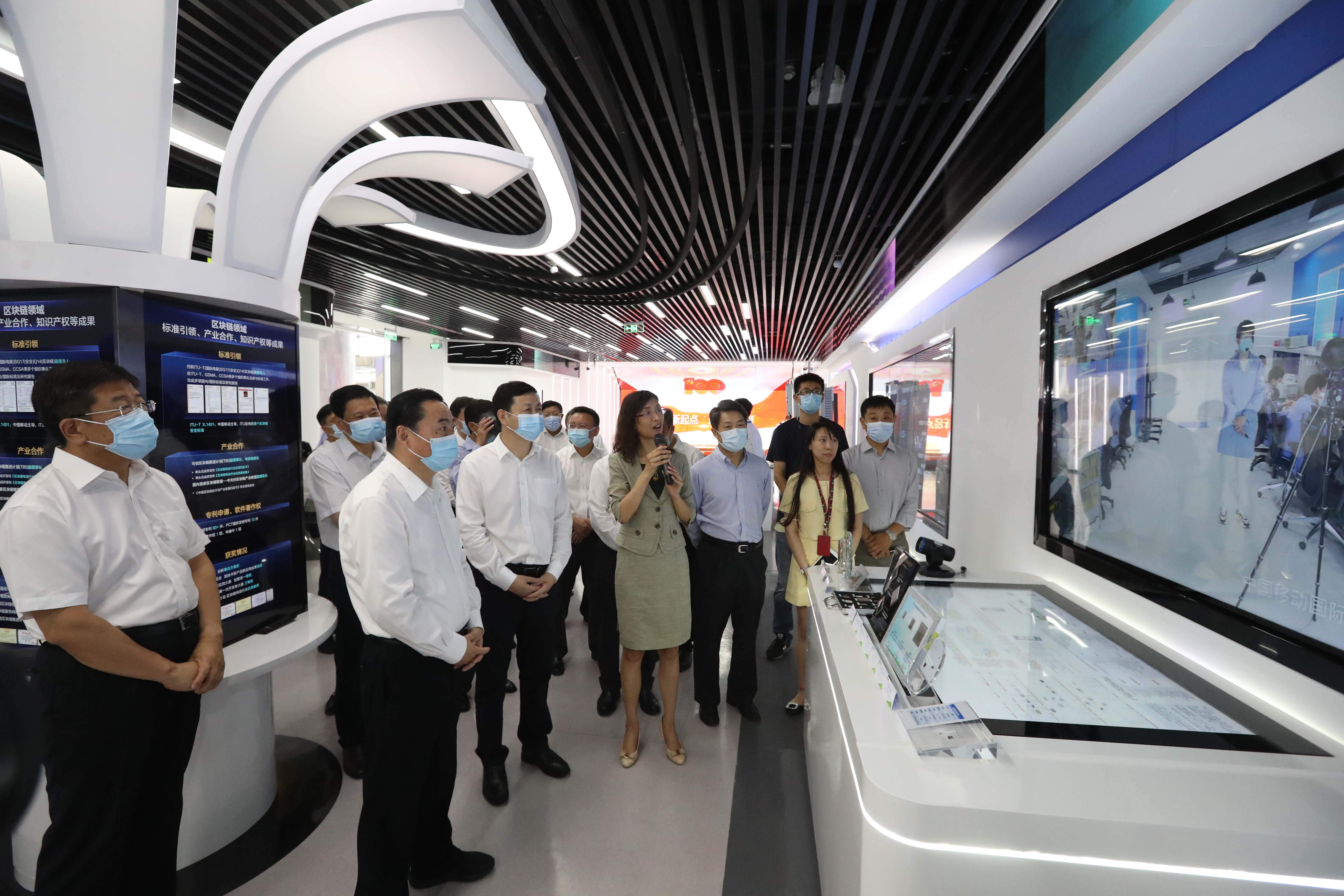 郝鹏、、、国资、、、央企、、、国资委、、、书记、、、主任、、、国企、、、企业刷新